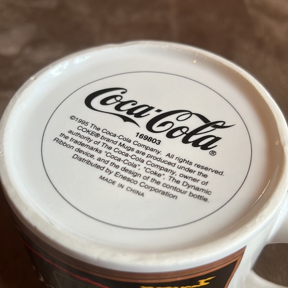 Coca-Cola 1995 Collector's Coffee Mug (No. 169803) *NEW IN BOX** - Picture 13 of 13